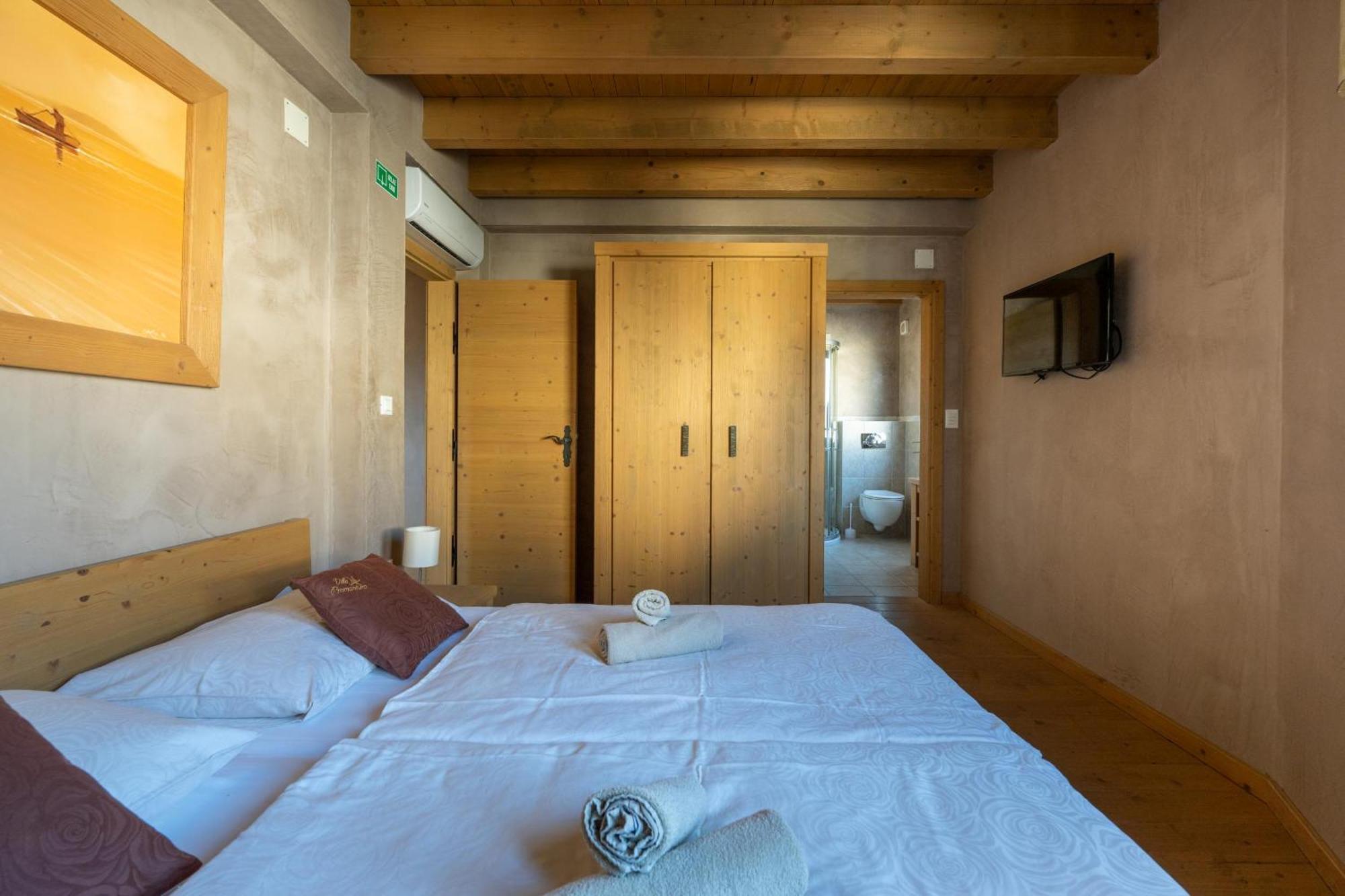 6-Bedroom Villa Chiara With Sea View Premantura Exterior photo